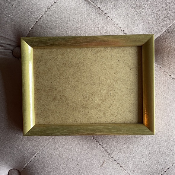 FREE WITH PURCHASE Ikea 5” x 7” frames. - Picture 4 of 9